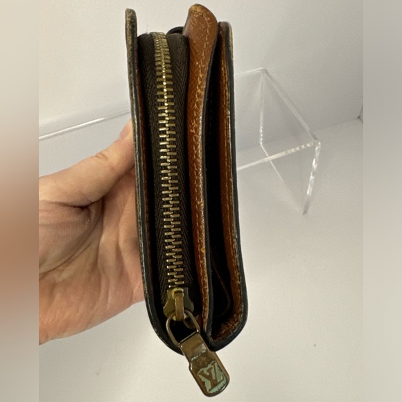 Louis Vuitton Monogram Bifold Compact Wallet w/ Zip Around Coin Compartment - Picture 5 of 14